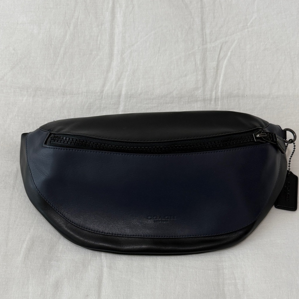 Coach Men's Belt Bag in Black and Navy